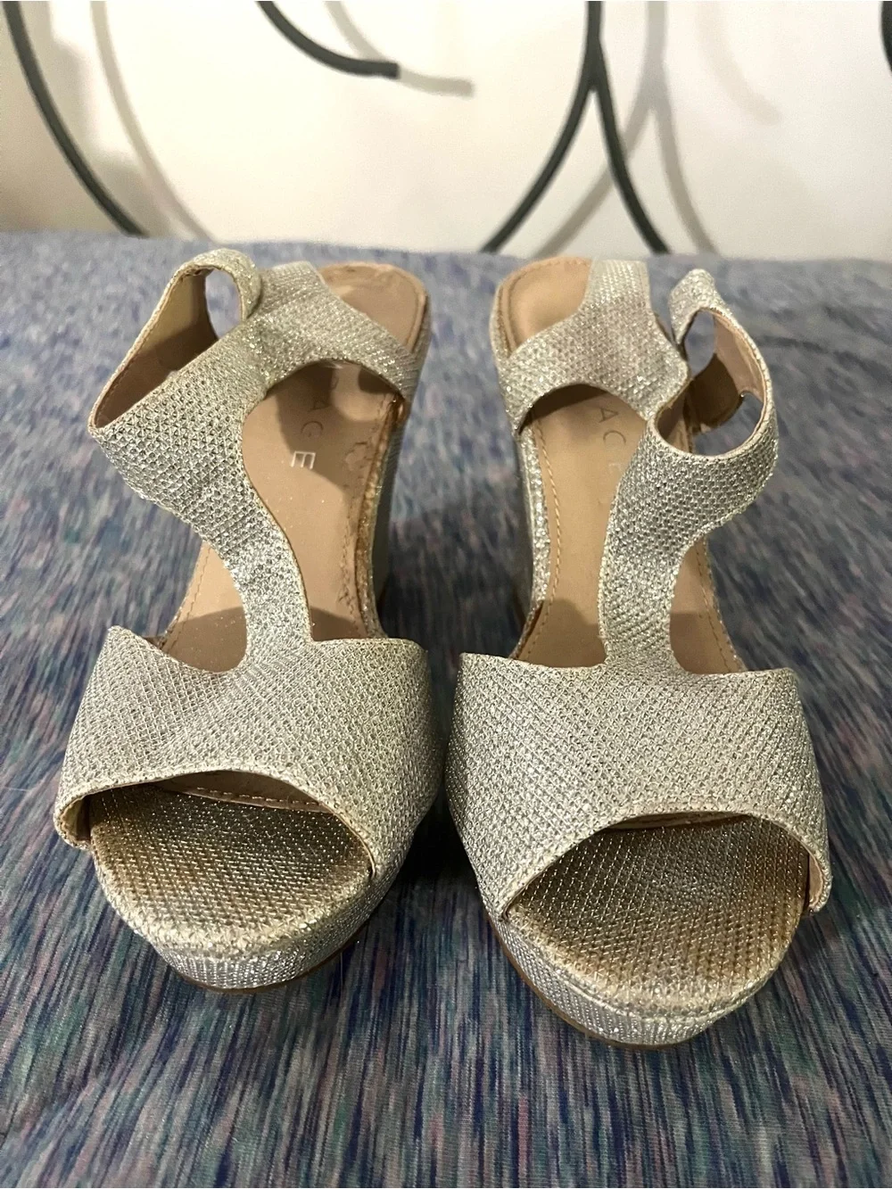 🪩 Rampage Candela sparkly wedge heel 🪩 women’s size 8